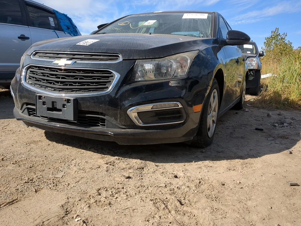 Chevrolet Cruze Limited Front Bumper - Oem BF1RX Foto 3 de 3