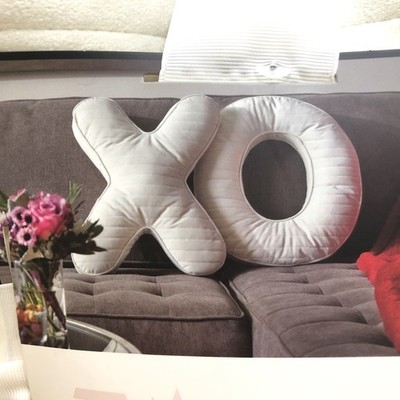 NWT XOs Love Valentines Pillow Tabitha Webb TJ Maxx Decorative Pillow (Set 2)