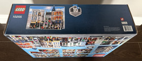 LEGO Creator Expert: Assembly Square (10255) New & Sealed