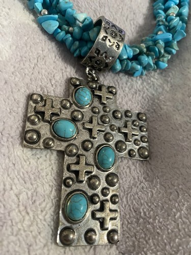 Faux Turquoise Cross Western Y2K Pendant Necklace - Picture 3 of 6