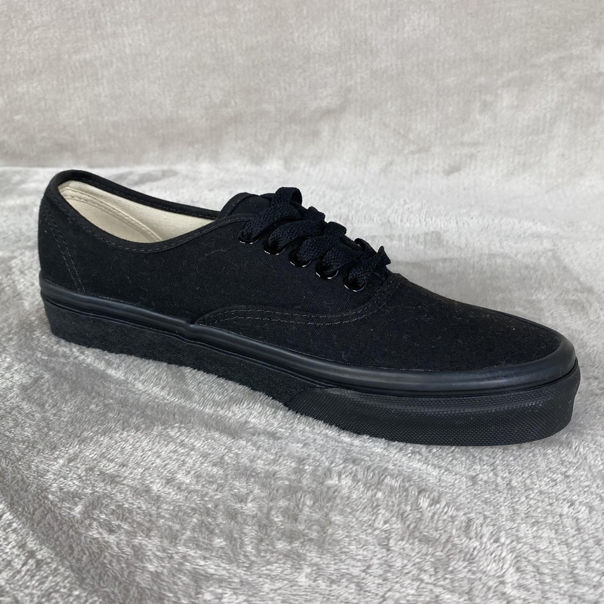 Vans Authentic Shoes Men Size 8.5 Women 10 Black Canvas Low Top