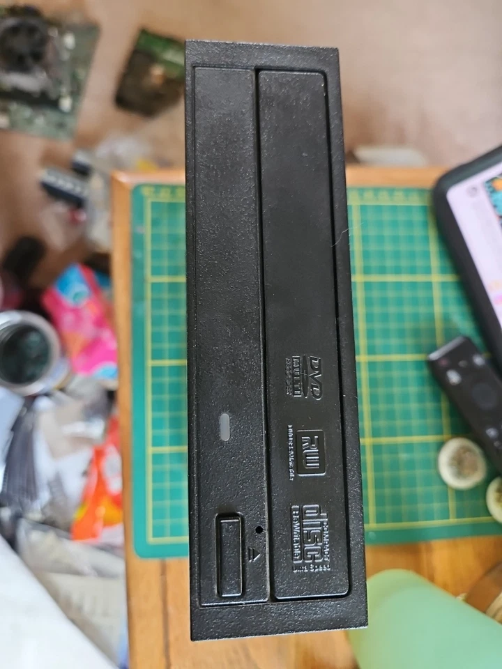 GENUINE Dell Inspiron 3646 DVD/CD Rewritable Drive DH-16ES SATA Drive - Image 3 of 3