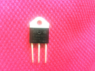 2 Pieces BTW69-600 STMicroelectronics Thyristor, 32A, 600V 