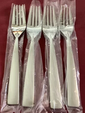 Oneida STILETTO 4 Large Dinner Forks Heirloom Stainless Flatware Unused 8 5/8"