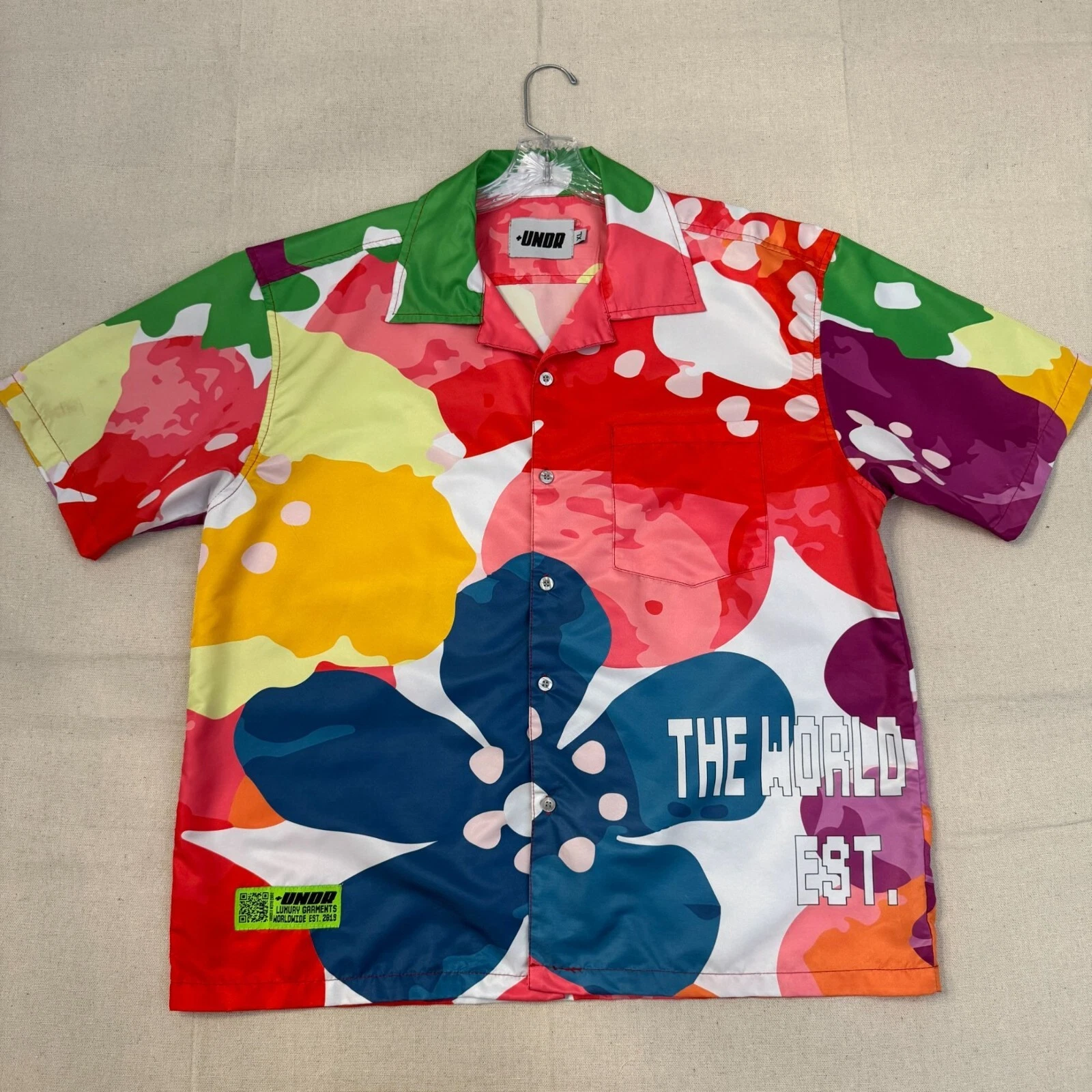+UNDR Graphic Floral Button Shirt Short Sleeve Men’s Large Multicolor