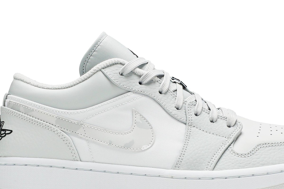 Nike Air Jordan 1 Low グレー/ホワイト　新品　24cm Amazon | [ナイキ] エア ジョーダン 1 ロー W AIR JORDAN 1 LOW