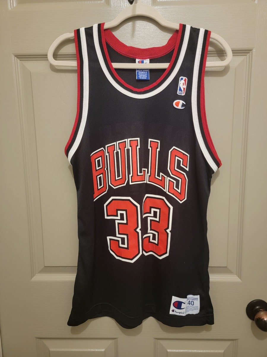 シカゴ・ブルズ PIPPEN 33 ジャージ サイズ40 シカゴ・ブルズ PIPPEN 33 ジャージ サイズ40 - メルカリ