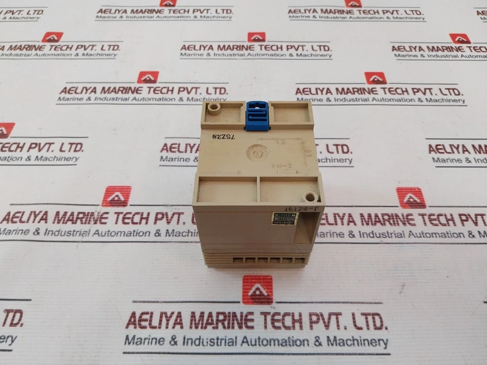 Idec Izumi EB3C-R03A/ EB3C-RO3A Output Relay 100-240VAC - Image 2 of 4