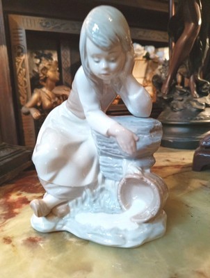 Vintage LLADRO NAO WEINE NICHT ÜBER VERSCHÜTTETE MILCH MÄDCHEN MILCHMÄDCHEN