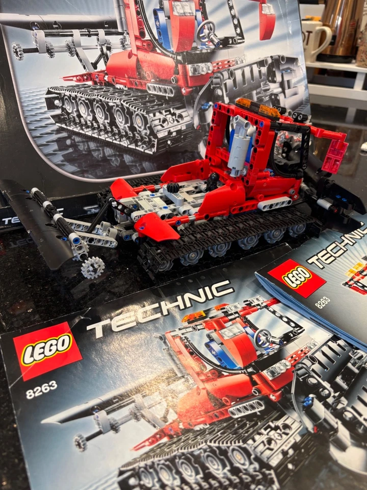 LEGO Technic 8263 Snow Groomer, photo 2 of 5
