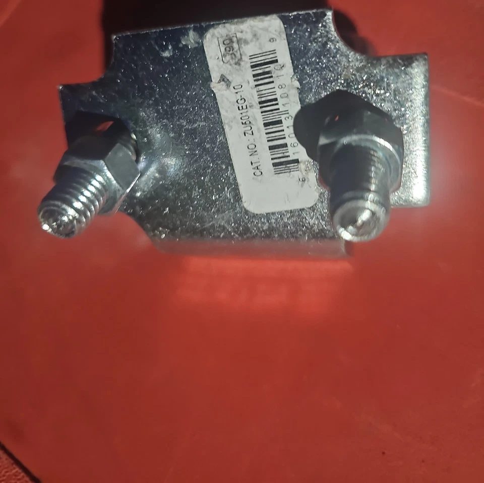 Estuche de 15 abrazaderas de haz de perno en U Superstrut U-501/2 ZU501EG-10 Foto 2 de 4