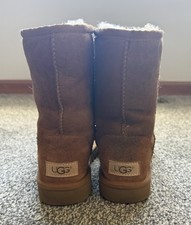 UGG Classic Short II Boots Women's Size 8 Chestnut Brown Suede Sheepskin