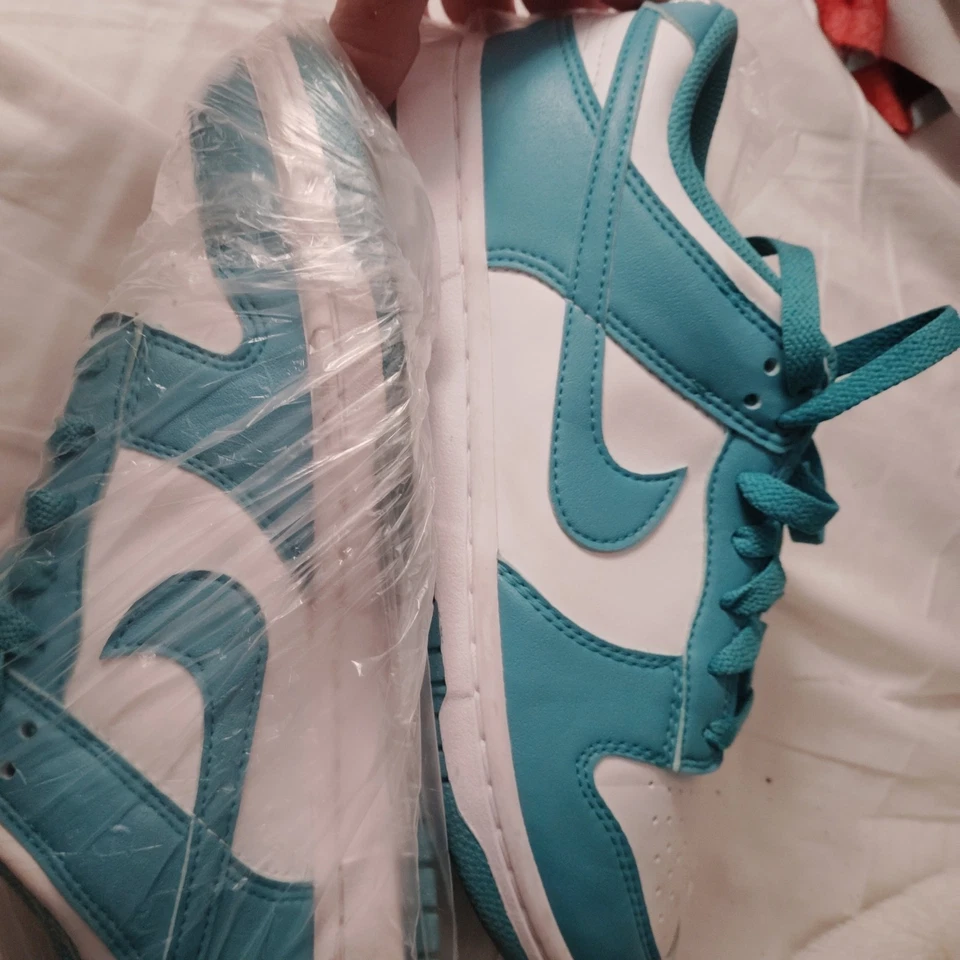 Aqua Dunks para mujer talla 7,5 nuevo nunca usado Foto 3 de 4