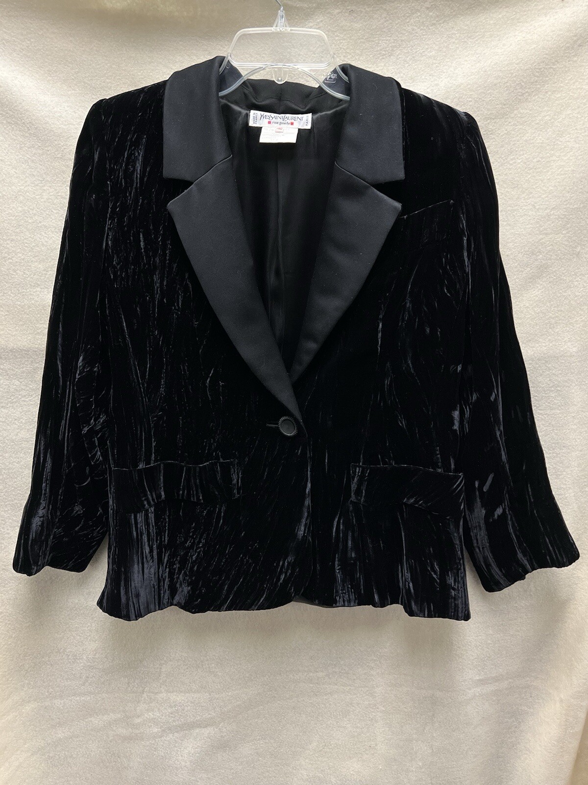 Blazer vintage Yves Saint Laurent taglia 40 nero velluto schiacciato giacca un bottone