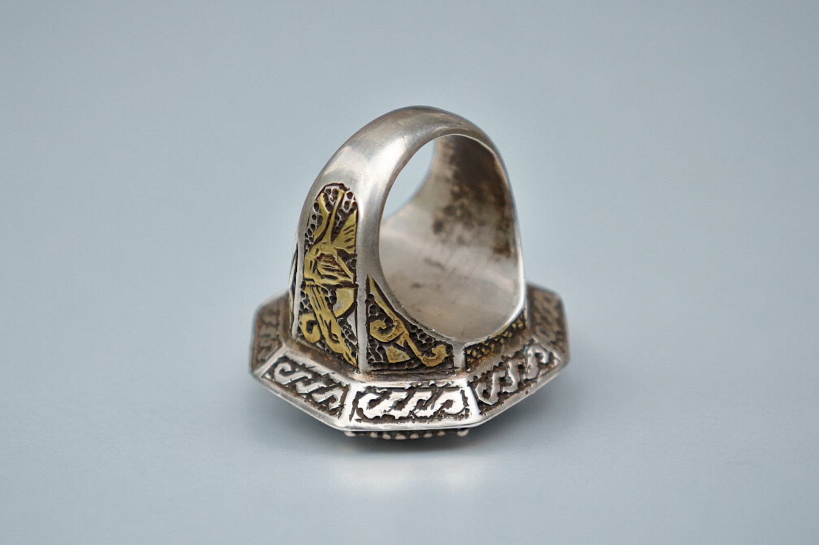 Orient Turkmen solid silver hematite signet ring … - image 8