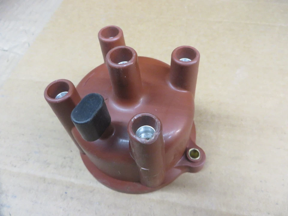 КРЫШКА ДИСТРИБЬЮТОРА # DR924 винтажный новый N O S LUV I MARK ISUZU ЗВУКОСНИМАТЕЛЬ - Изображение 2 из 4