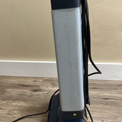 Koblenz The Clean Machine Floor Cleaner with Brush Attachments Read Leaks - Picture 9 of 24