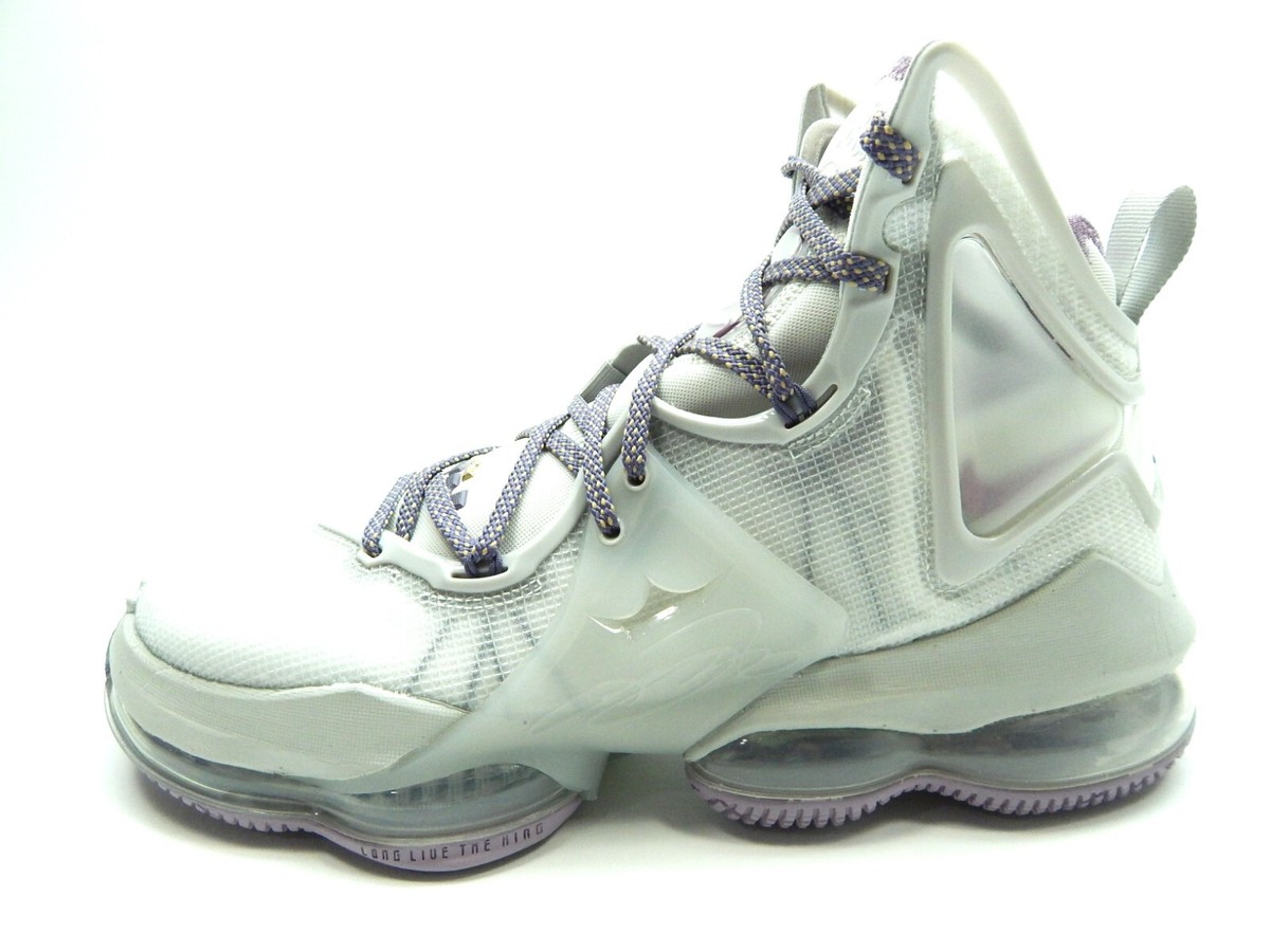 Nike Lebron XIX 19 Phantom Basketball Shoes Amazon.com: Nike Mens Lebron 19 Phantom/Canyon Purple CZ0203  main image 4