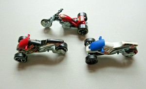 triciclo hot wheels