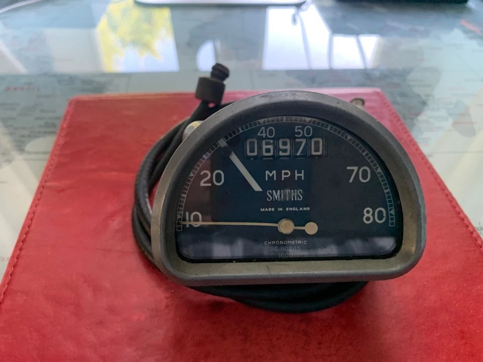 SMITHS CHRONOMETRIC D SHAPE SPEEDOMETER 80MPH PARILLA BSA NORTON TRIUMPH - Immagine 2 di 4