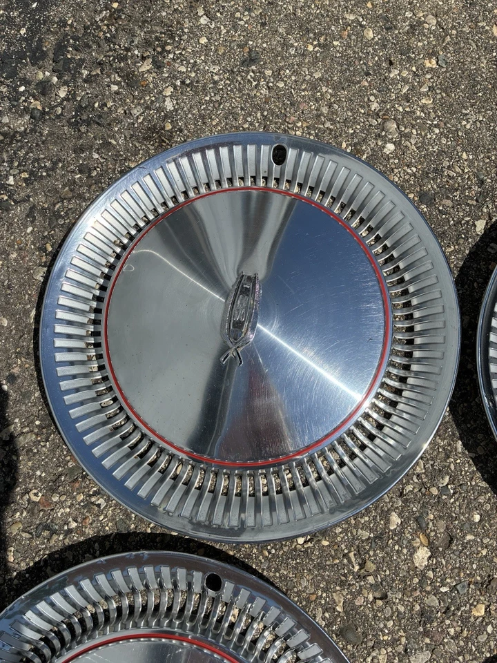 1974-76 Vintage Oldsmobile 98  Hubcaps Set 4 Beautiful Red Set 4 P/N  A416308 - Image 3 of 4