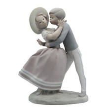 Lladro Figurine: 4856m Waltz Time  No Box