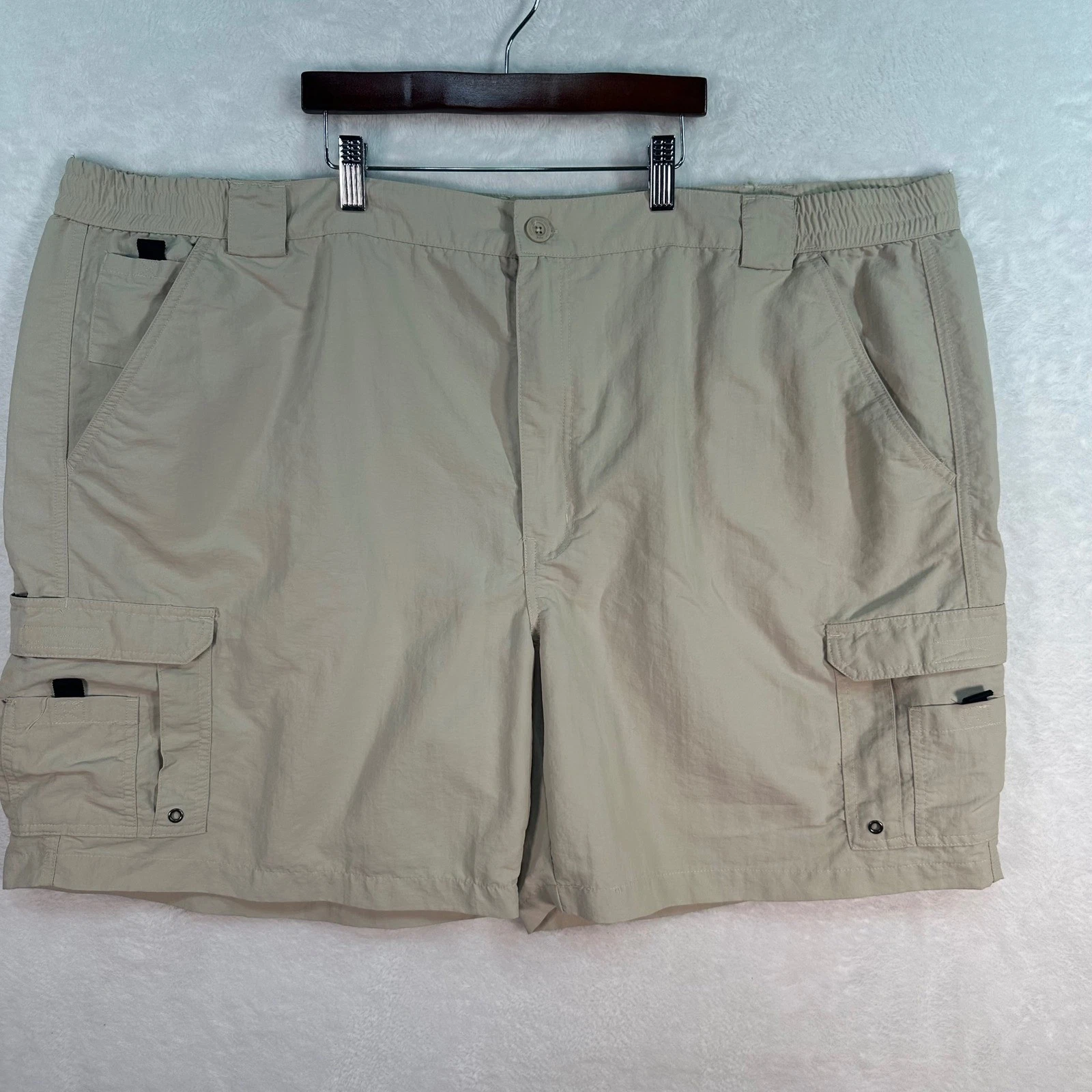 World Wide Sportsman Cargo Shorts Mens 52 Tan Nylon Fishing Hiking Outdoor