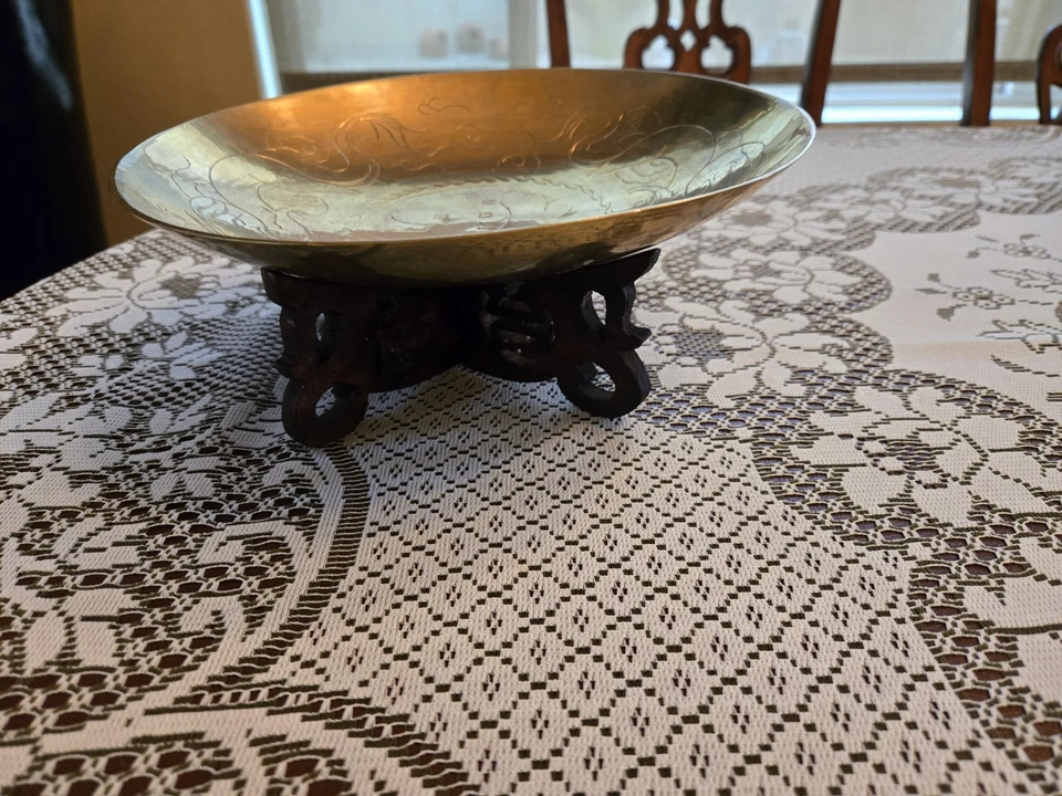 Vtg Chinese Shallow Brass Engraved Bowl & Carved Bowl Display Stand - Image 2 of 4