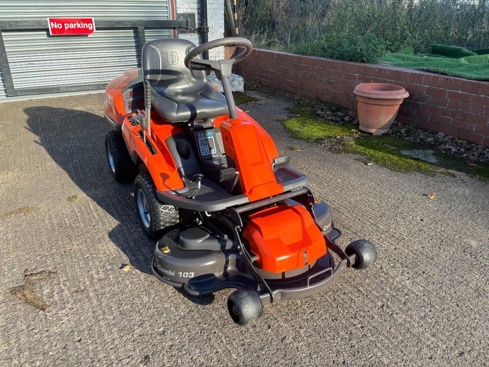 HUSQVARNA R15TX OUT FRONT MULCHER,RIDE ON MOWER,LAWN GARDEN TRACTOR