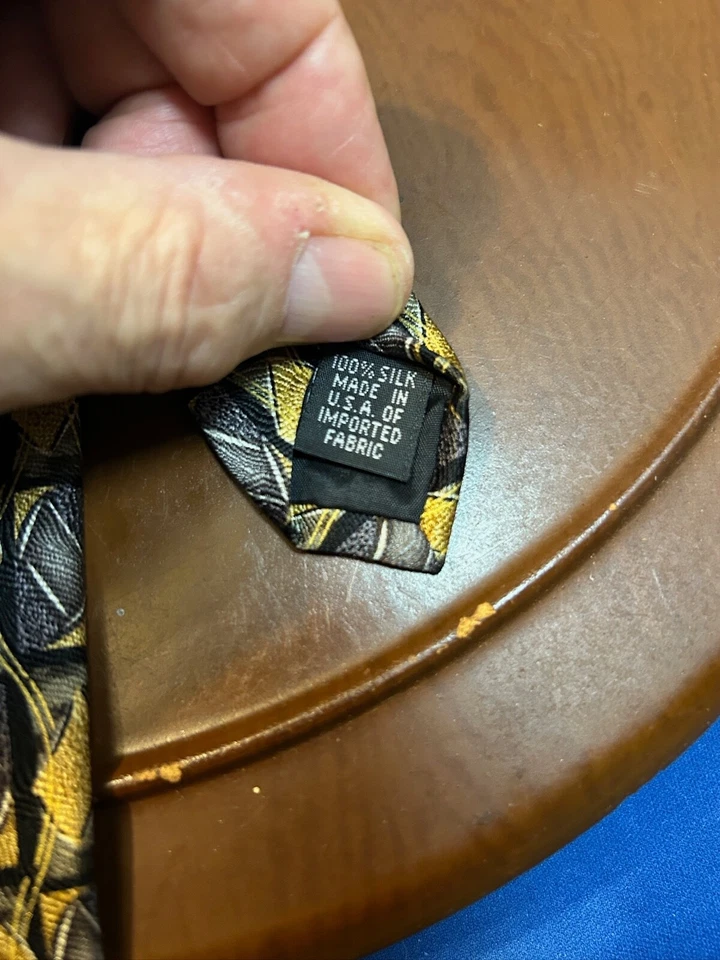 Martin Wong Collection Blue & Yellow Men's 100% Silk Tie Geometric Necktie - Image 4 of 4