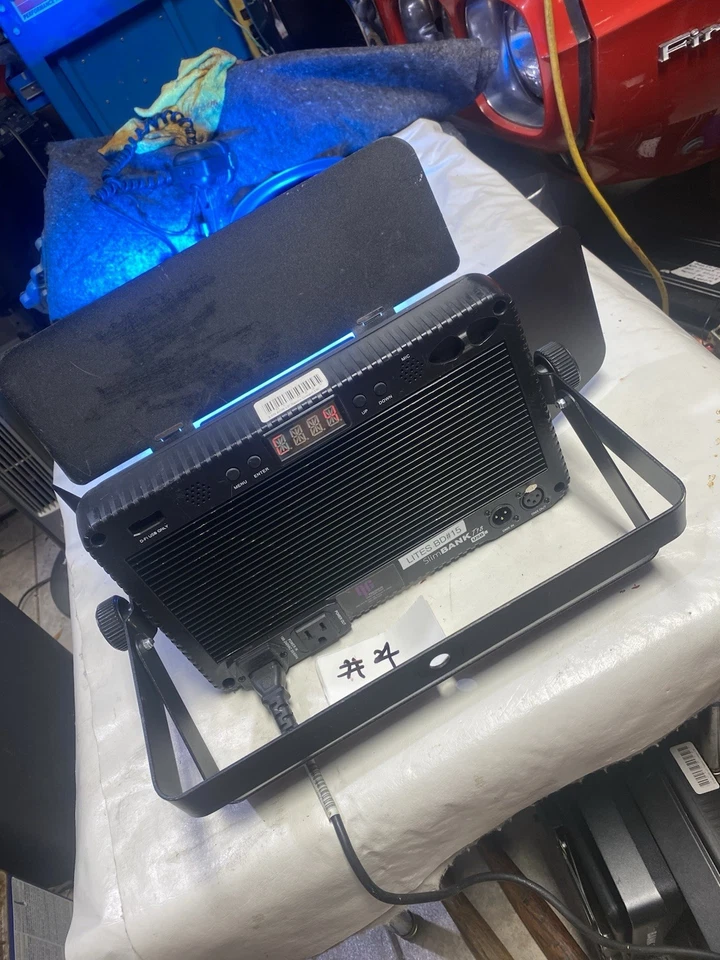 Chauvet DJ SLIMBANK T18 USB DMX Cuatro Colores LED Luz de Lavado con Puerta de Granero #4 Foto 2 de 4