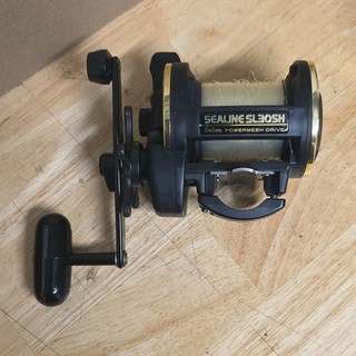 Daiwa Sealine SL30SH Conventional Reel 6.1:1 Star Drag Size 30 Black/Gold