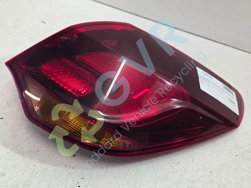 VAUXHALL ASTRA SRI MK6 (J) (A3400) 2009-2010 Rear Tail Light Right Side 13386255 - Image 3 of 4