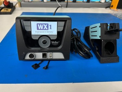 Weller WX1 Soldering Station 200W, 200 to 850°F w/ Iron Holder