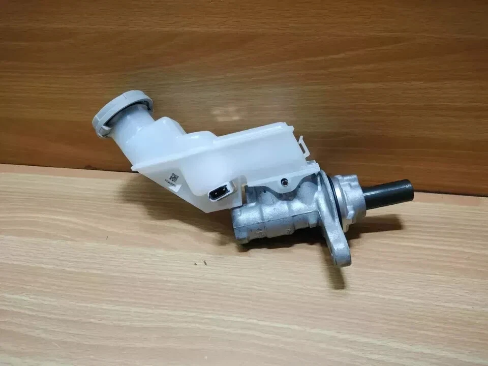 Genuine Brake Master Cylinder For Suzuki Celerio 2008-2013 51100M68K00 |Fit For — 第 4/4 张图片