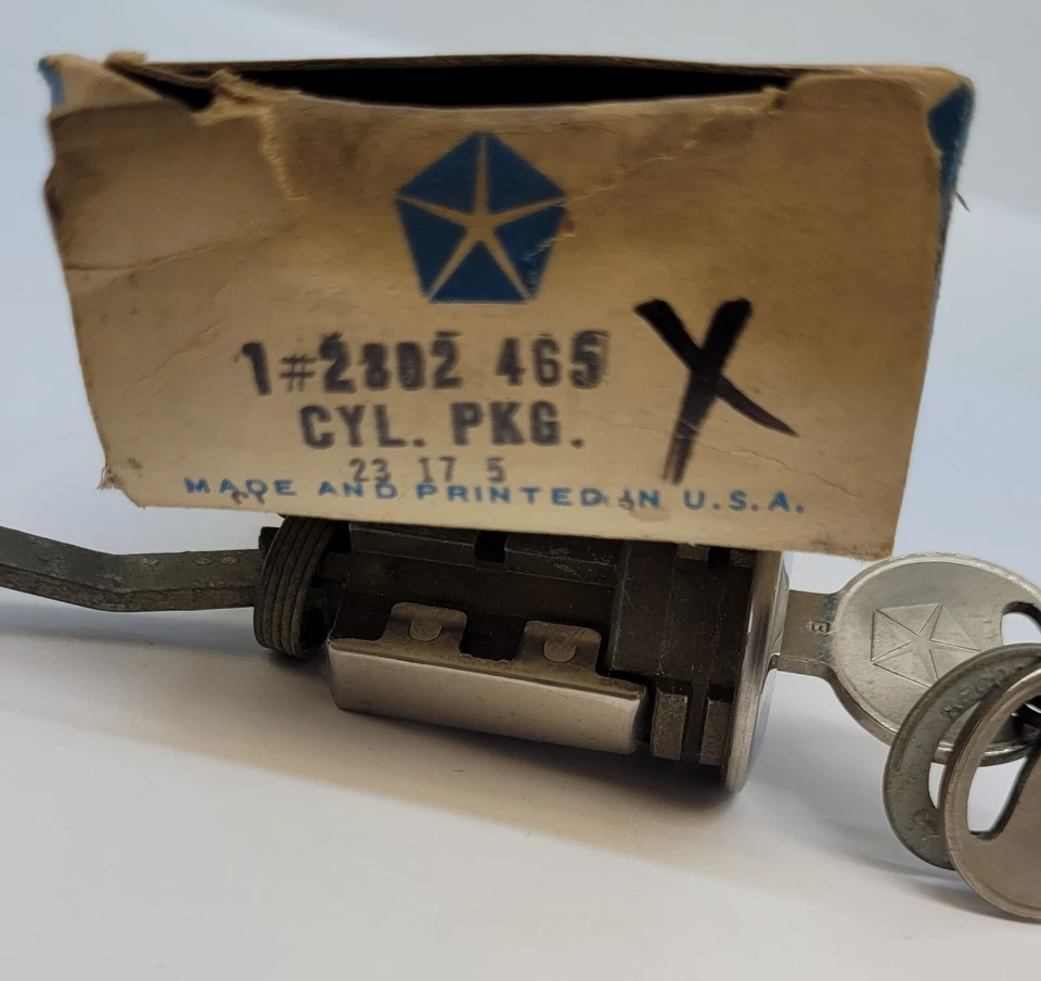 1967 Chrysler New Yorker Newport Trunk Lock Cylinder With Key 2802465 NOS. - Image 4 of 4