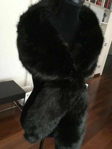 Sciarpe, foulard e stole da donna neri, in italia