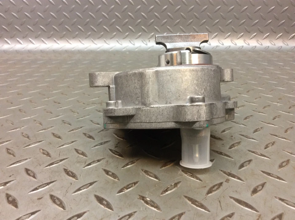 Se adapta a 02-17 BMW 550i 650i 750i X5 Rolls-Royce Phantom bomba de vacío Dorman 904-821 Foto 4 de 4