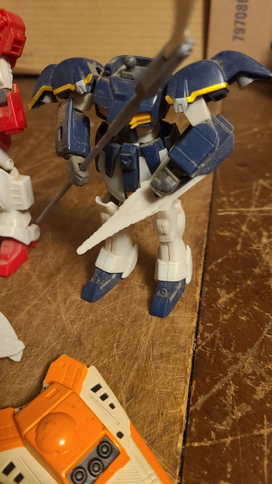 BANDAI GUNDAM TRAJE MÓVIL ROBOTECH figuras con armas MISTERIOSAS ¡Lote de ACCESORIOS!! Foto 2 de 4