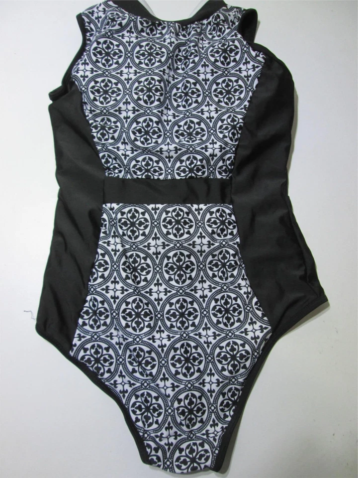 Unbranded Womens Size M One Piece Swimsuit Black Wireless Lined Zipper Front - Image 2 of 4