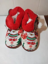 New Merry Christmas Santa Pom Pom Bootie Slippers Womens S 5-6