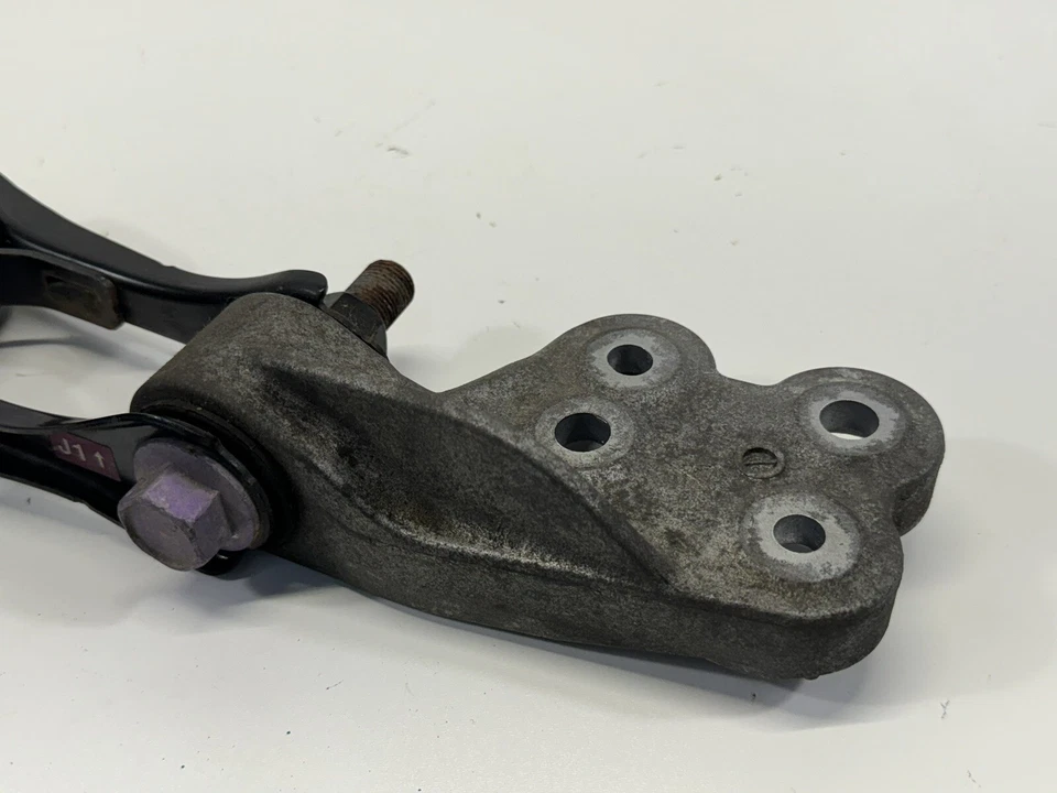 2016-2018 TOYOTA PRIUS ENGINE HYBRID TRANSMISSION TORQUE ROD MOUNT BRACKET OEM - Image 4 of 4