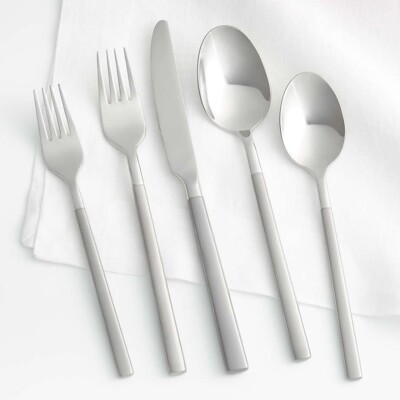 Cambridge-Create&Barrel Kenton 5Pc Placeseting {244-379}