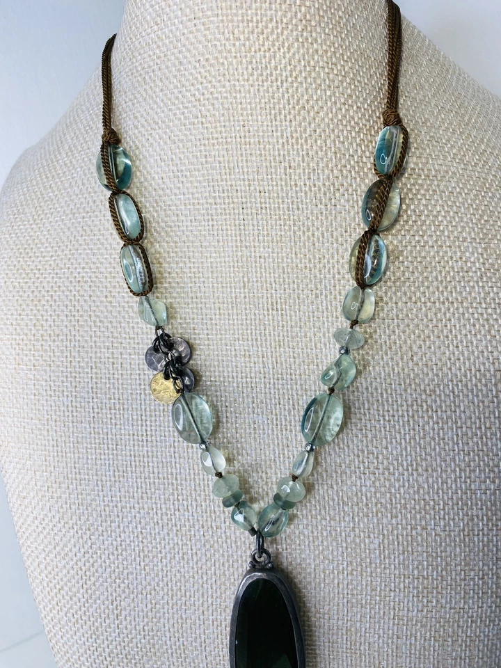 Collar colgante de plata de ley y vidrio verde aguamarina Silpada Foto 4 de 4