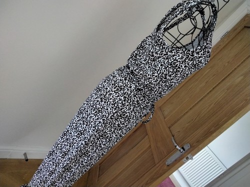Oasis Jumpsuit Size 6 - Picture 3 of 8
