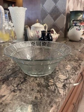 Jeanette Glass Co Crystal in their Doric & Pansy pattern Bowl