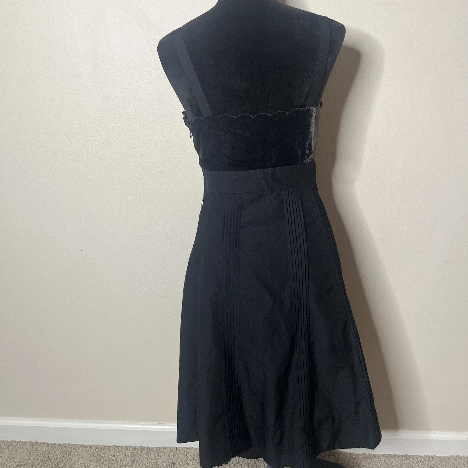 Abito al ginocchio Moulinette Soeurs Vetements nero seta cotone scollo a V velluto A~Linea 6