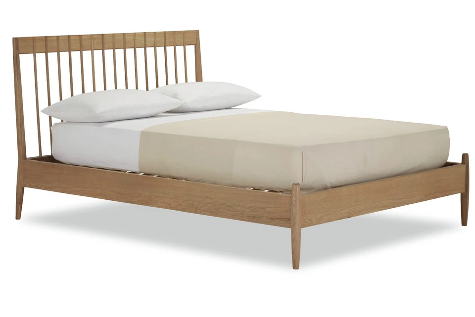 Ercol Hartwell Kingsize Bed in DM Oak NO MATTRESS W165 D214 H110 cm RRP £1425
