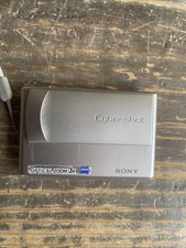 Sony Cybershot DSC-T1 5.0mp Digital Camera 3x Optical w/Battery Zeiss Lens Parts