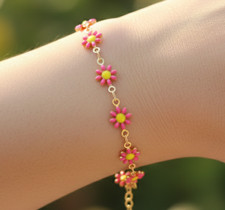 Charming Floral Daisy Bracelet 18K Gold Plated Brass Minimalist Chain Bracelet